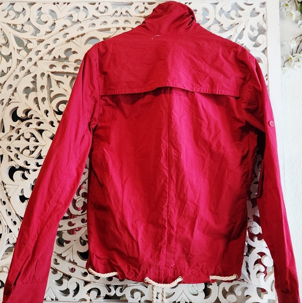 SHADES OF GREIGE NWT RED MENS WINDBREAKER SIZE MEDIUM - Picture 4 of 13